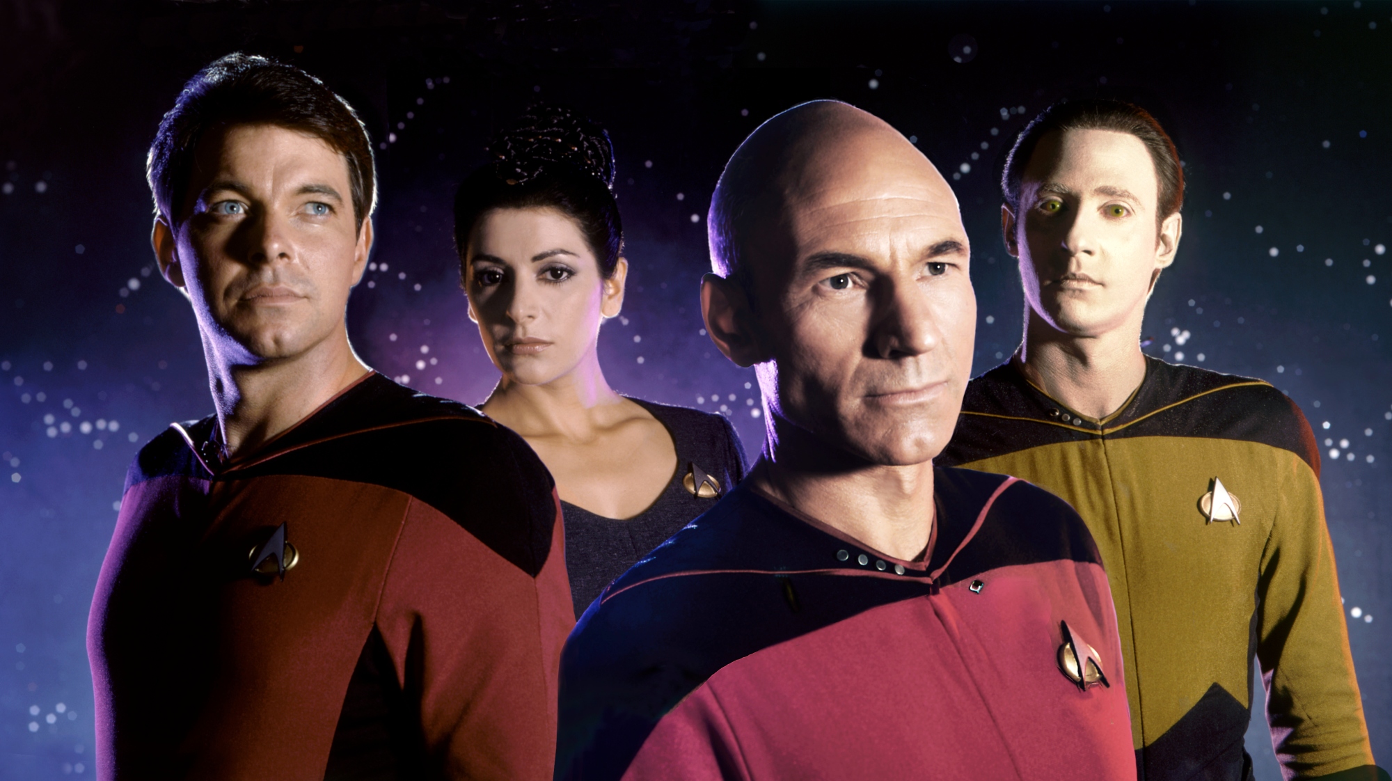 why-star-trek-uniform-colors-changed-from-the-original-series-to-next-generation